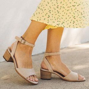 NEW Soludos Women's Lucia Midheel Sandals size 9